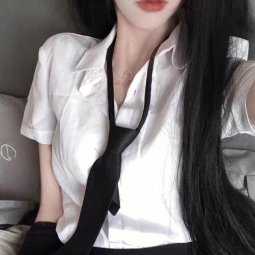 真少爷摆烂心死后，姐姐们都慌了